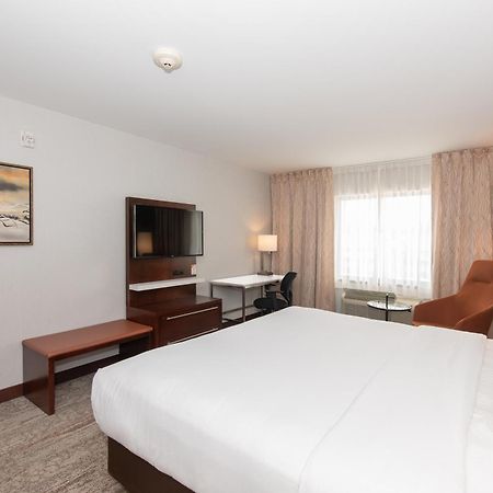 Quality Inn & Suites Валь-д'Ор Екстер'єр фото