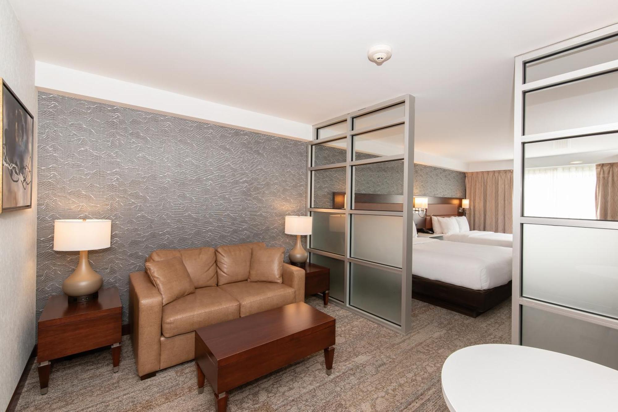 Quality Inn & Suites Валь-д'Ор Екстер'єр фото